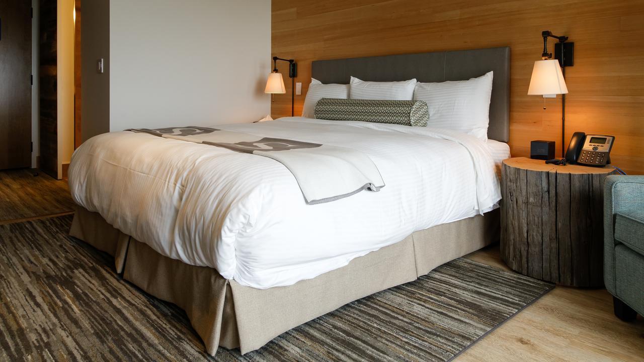 Sproat Lake Landing Resort Great Central Zewnętrze zdjęcie